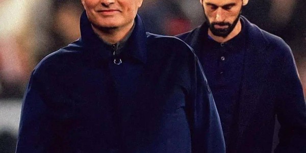 2-1逆转！穆里尼奥点将17岁小将，比作德罗巴，本菲卡21场不败！