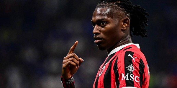 巴萨夏季重磅引援锁定阿尔瓦雷斯，马竞巨星年薪过千万