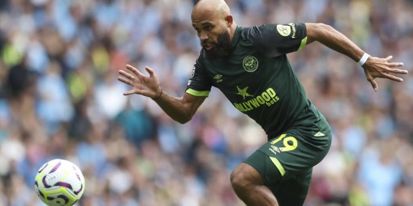 曼联夏季转会风暴：锋线引援悬念与鲁本·阿莫林的战术布局