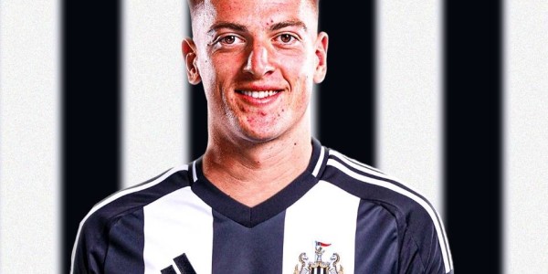 英超最惨？纽卡无缘塞斯科，夏窗被8次截胡，头号射手也留不住