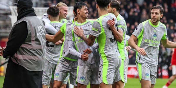 英超争冠形势：维拉连斩魔车气势正盛 阿森纳31日捍卫榜首